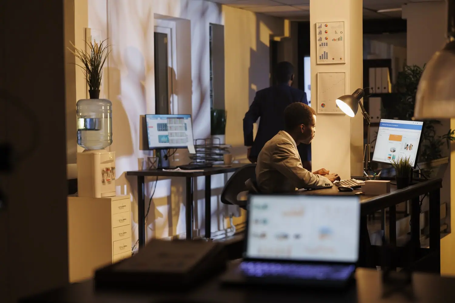 Produktywność w home office: Organizacja przestrzeni i czasu pracy